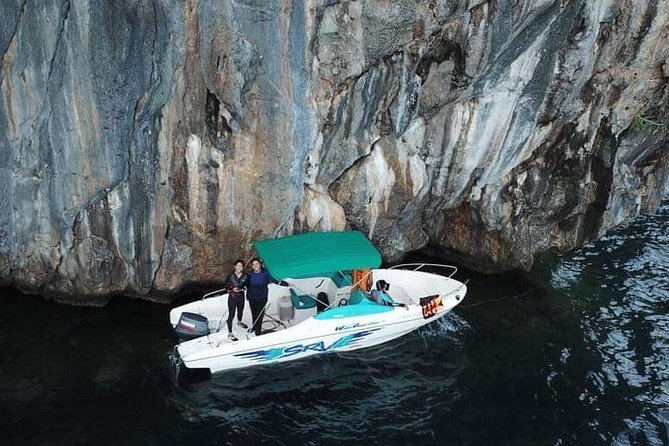 Coron Island Hopping Tour: via Private Speedboat - A private boat changes the Coron day