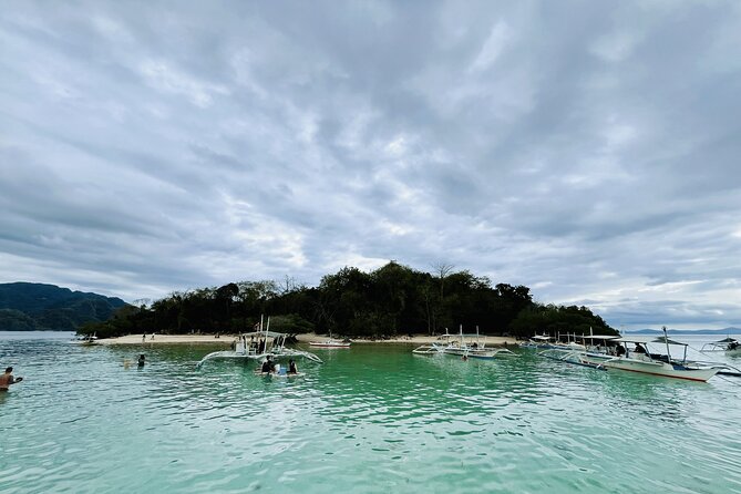 Coron Island Ultimate Tour: Private Boat and Tour Guide - Baia Serena Resort and the buffet lunch