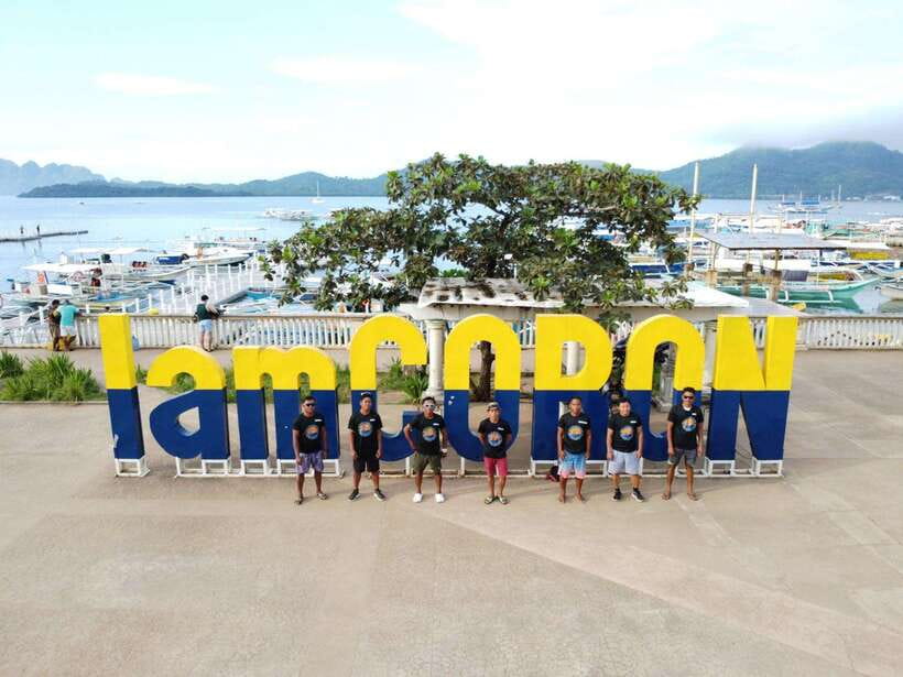 Coron: Kayangan Lake, Twin Lagoon, and Siete Pecados Tour - Twin Lagoon and the saltwater-to-freshwater change
