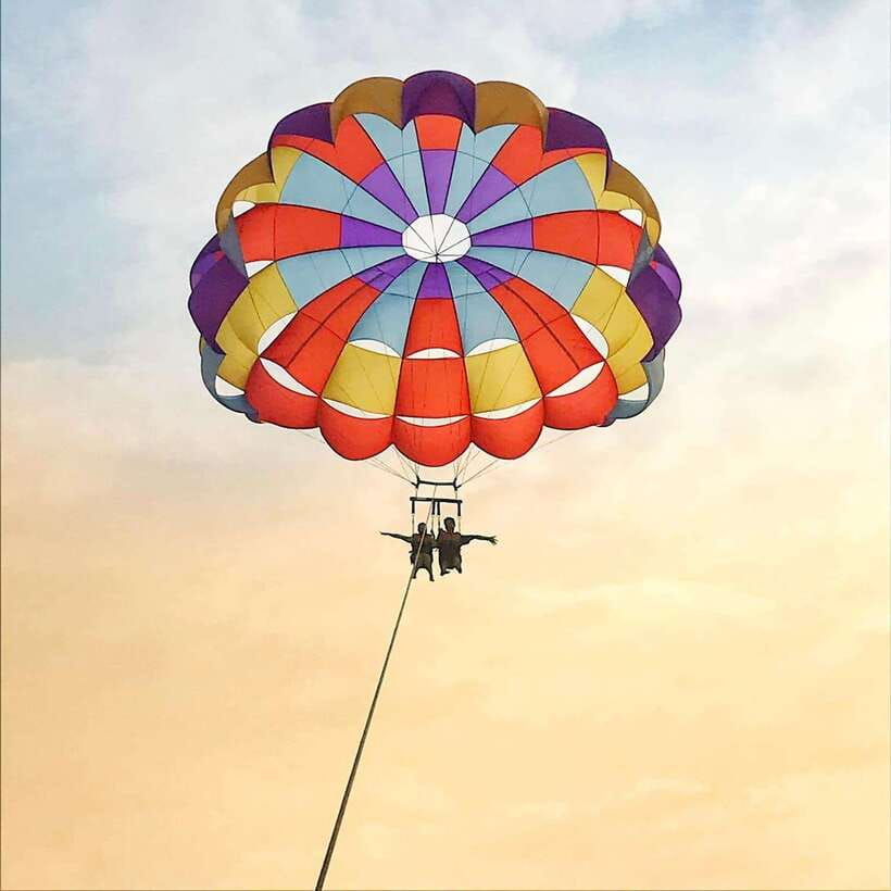 Coron: Parasailing Experience - Safety, staff, and how relaxed the ride feels