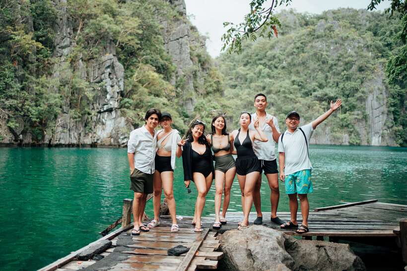 Coron: Private Island-Hopping Tour on a Yacht or Speedboat - The optional photographer and drone package