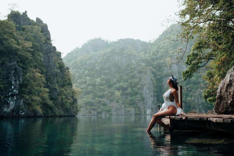 Coron: Private Island-Hopping Tour on a Yacht or Speedboat - Twin Lagoon and Coron’s limestone cliffs