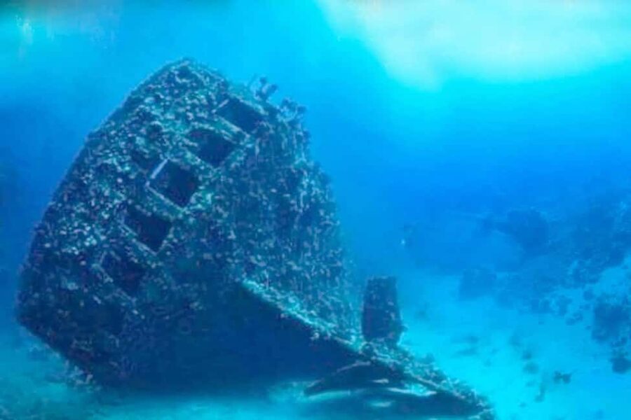 Coron: Reefs and Wrecks Tour with Snorkeling Equipment - Lusong Gunboat and East Tangat Wreck