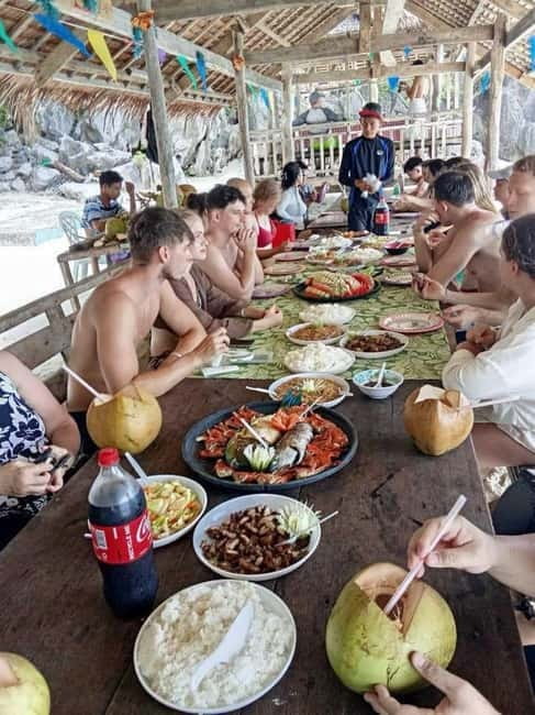 Coron: Super Ultimate 7 Destination with Lunch & Transfer - A white-sand beach lunch with room to relax