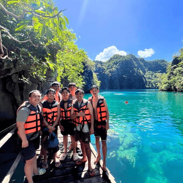 Coron: Super Ultimate Island-Hopping with Lunch & Transfers - Guides can shape the whole day