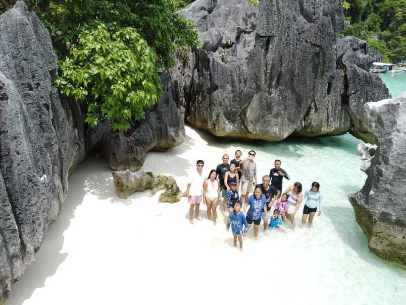 CORON TOUR - PRIVATE BOAT RENTAL with LUNCH (7 Destinations) - Siete Pecados and Coral Garden