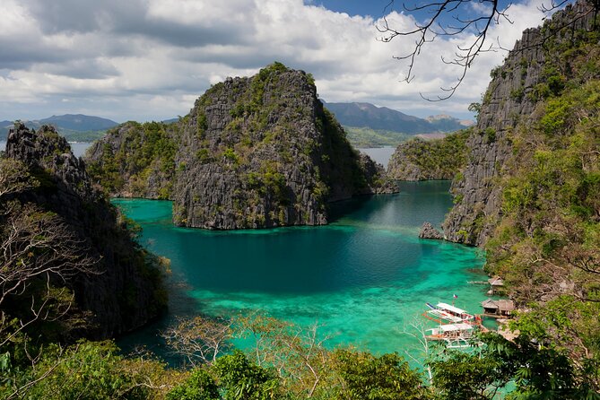 Coron Ultimate Tour - Private Tour w/ Buffet Lunch (Full Day) - Twin Lagoon and its cold-water surprise