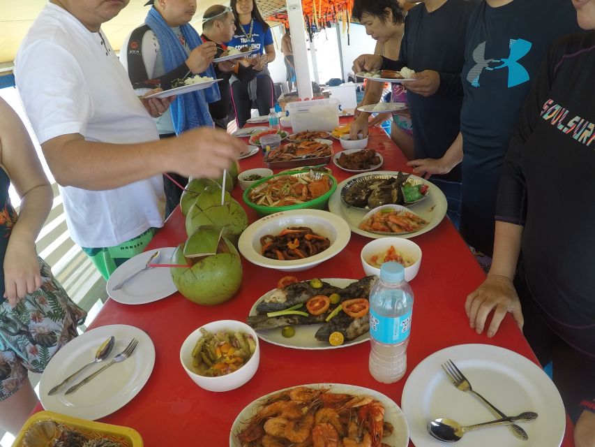Dumaguete: Dolphin Watching & Manjuyod Sandbar Private Tour - Swimming and snorkeling in Bais Bay