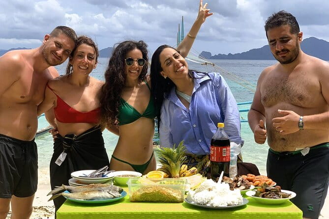 El Nido Group Tour A with Beach Lunch - Payong-Payong Beach: A Quieter Hour