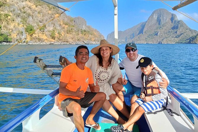 El Nido Highlights Tour w/ Island Lunch - Lunch keeps the long day practical