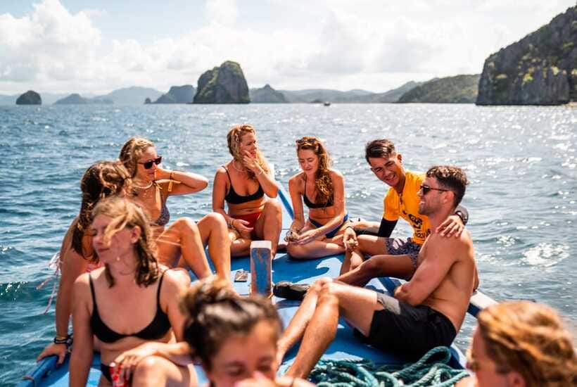 El Nido: Island Hopping Adventure by Haqqy Life - A social start at Frendz Hostel