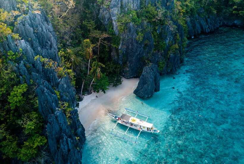 El Nido: Island Hopping Adventure by Haqqy Life - Big Lagoon and the extra kayak cost