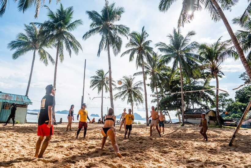 El Nido: Island Hopping Adventure by Haqqy Life - Lunch at a secret stop