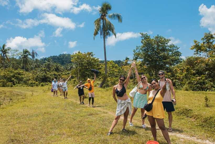 El Nido: Jeepney Adventure Tour with Lunch - What the $34 price really covers