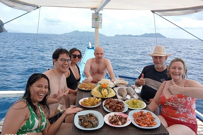 El Nido Palawan Private Tour C, with Lunch - What lunch and the included fees really cover