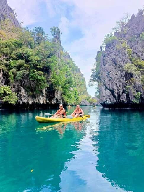 El Nido Private Tour: Adventure with Highlights from A & C - Seven Commandos Beach starts the day gently