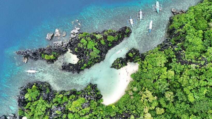 El Nido: Private Tour B with Snake Island and Caves - What to pack for the boat and caves