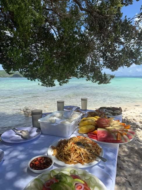 El Nido, Sibaltan: Private Snorkeling & Secret Islands Tour - Is $52 good value for this Sibaltan day?