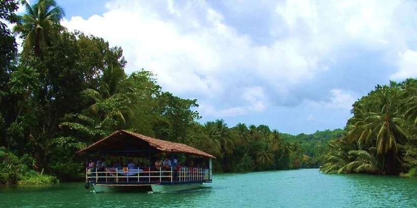 From Bohol & Panglao Island: Full-Day Bohol Tour - Why this eight-hour route works