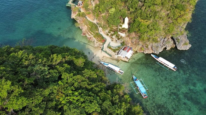 From Manila: Pangasinan Hundred Islands Guided Tour - Leaving Makati before sunrise