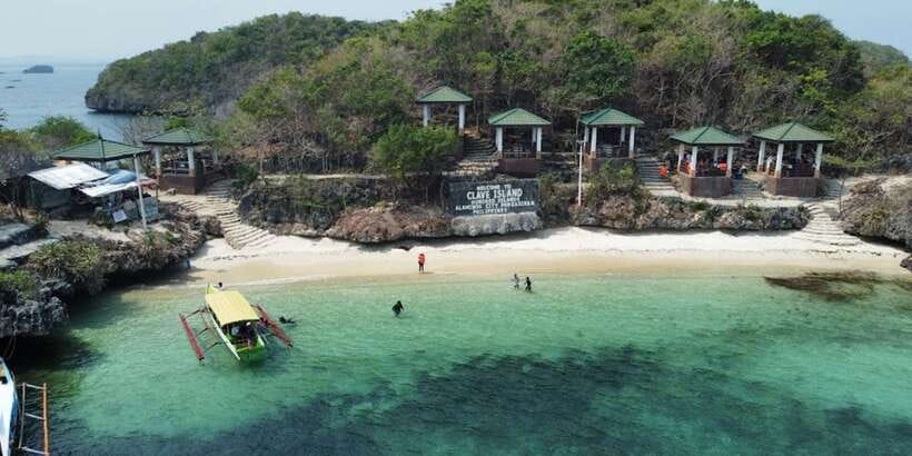From Manila: Pangasinan Hundred Islands Guided Tour - Governor’s Island and the long zip-line