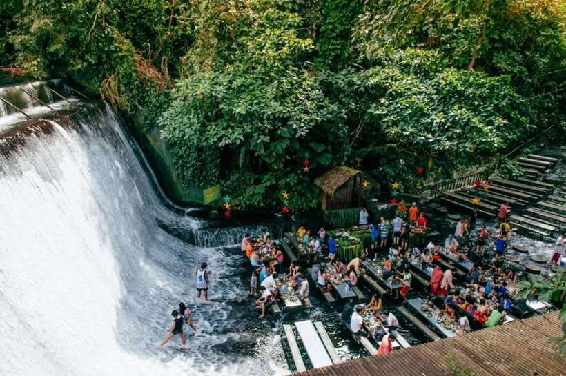From Manila: Villa Escudero Guided Tour - A museum that gives the plantation context