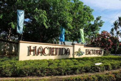 Villa Escudero Guided Tour