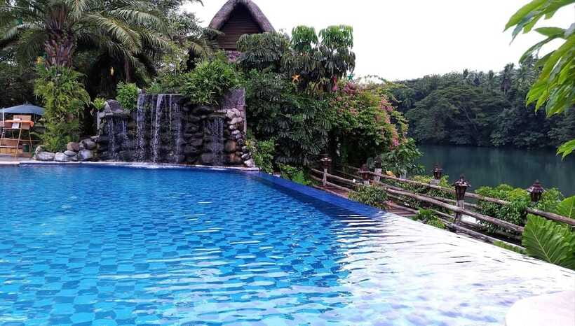 From Manila: Villa Escudero Guided Tour - Bamboo rafting, fishing, and the plantation grounds