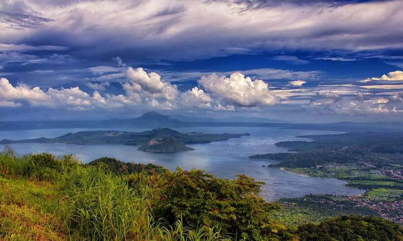 Full-Day Manila City, Tagaytay Taal Volcano and Lake Tour - Lunch with a Tagaytay view