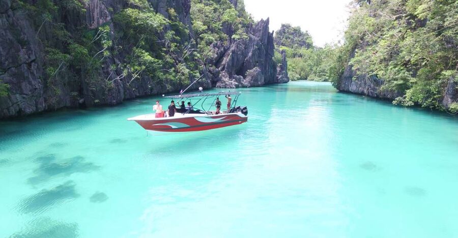 Half-Day Seasation Premium Speedboat Group Island Hopping - A fast way to see El Nido’s island world