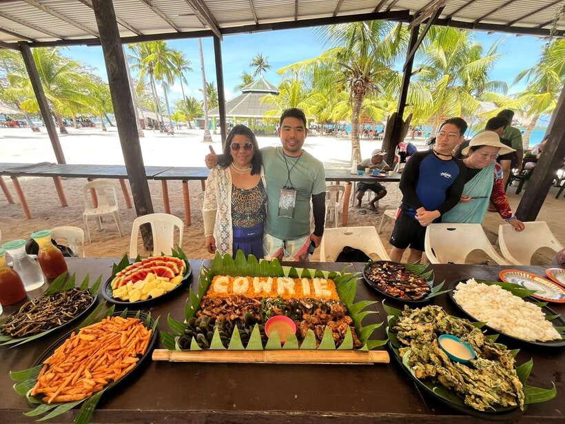 Honda Bay Island: Island Tour with Lunch & Transfer - The morning pickup and 45-minute ride to Honda Bay