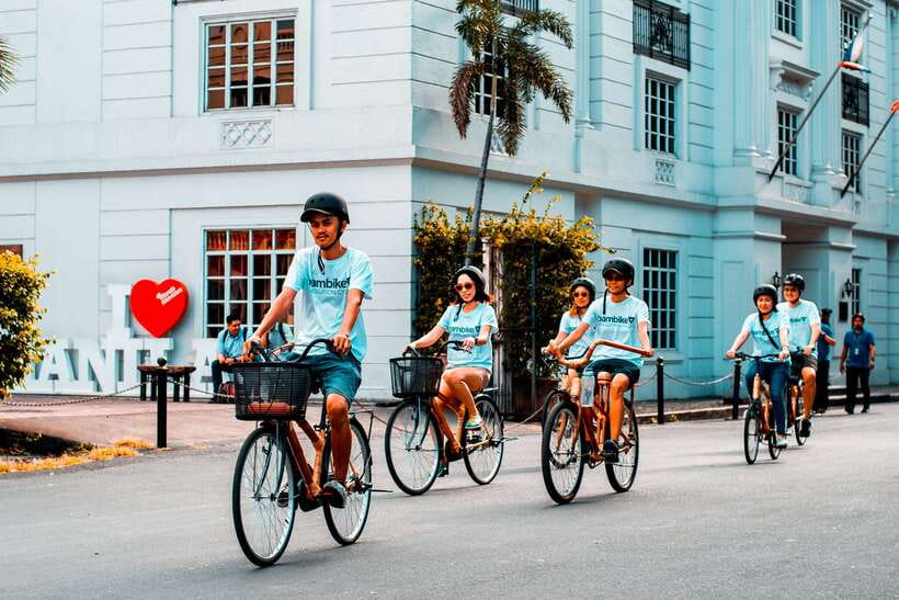 Intramuros, Manila: Historical Bamboo Bike Tour - Guides, group feel, and safety
