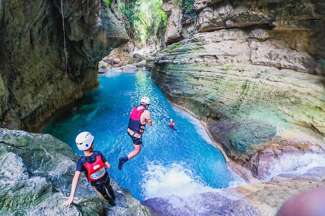 Kawasan Falls Canyoneering w/ Lunch & Transfers from Cebu City - The Cebu City transfer takes most of the day