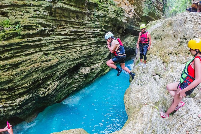 Kawasan Falls Canyoneering w/ Lunch & Transfers from Cebu City - Lunch is useful, but do not expect a feast