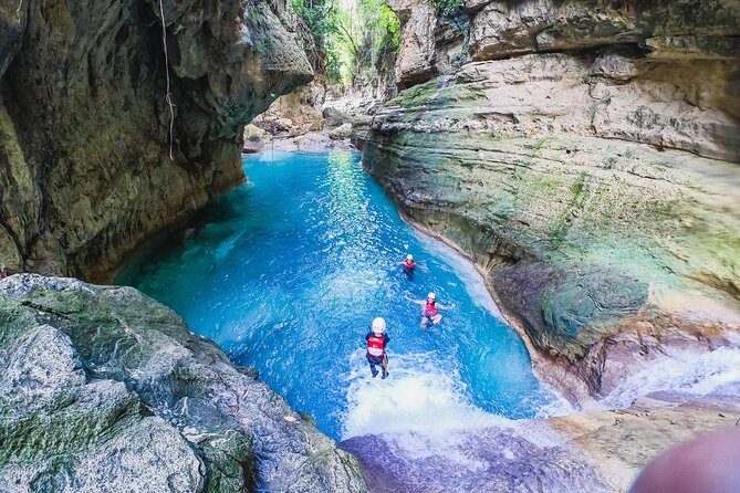 Kawasan Falls Canyoneering w/ Lunch & Transfers from Cebu City - Who should book this private canyon trip?