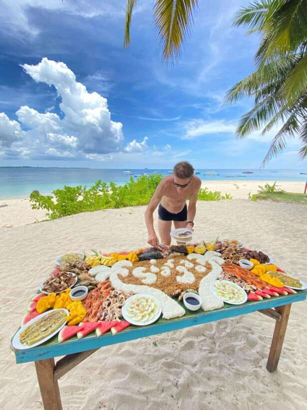 Luna: Siargao Tri-Island Tour with Drone, GoPro Shots, Lunch - Naked Island: white sand and open Pacific water