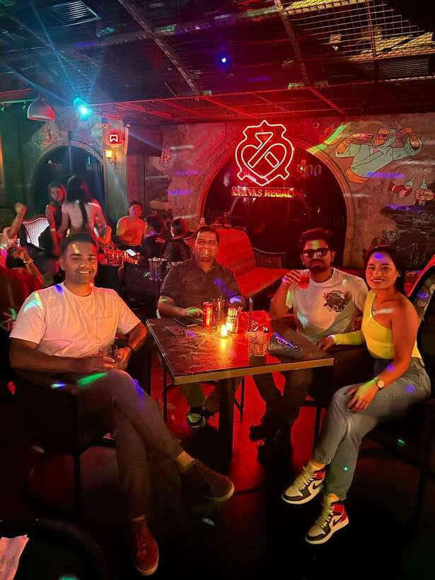 ⭐ Makati Bar Hopping and Pub Crawl Tour with Venus ⭐ - Why the guide matters more than the bar list