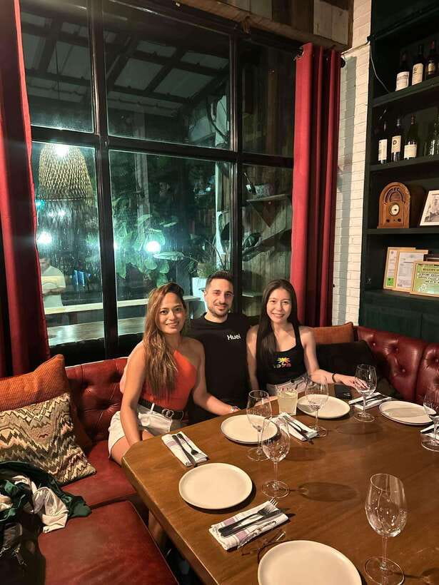 Makati Hidden Bars and Rooftop Bars with Venus - Cocktails and conversation before the music
