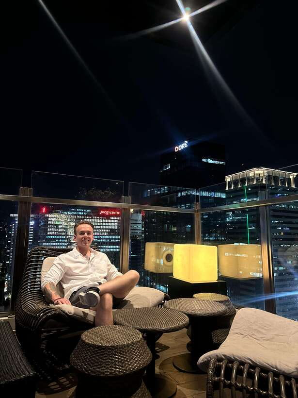 Makati Hidden Bars and Rooftop Bars with Venus - What makes the Poblacion setting useful