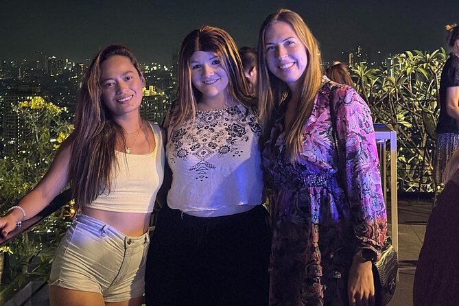 Makati "Pub Crawl & Bar Hopping" Experience with V - Run Rabbit Run closes the night in Poblacion