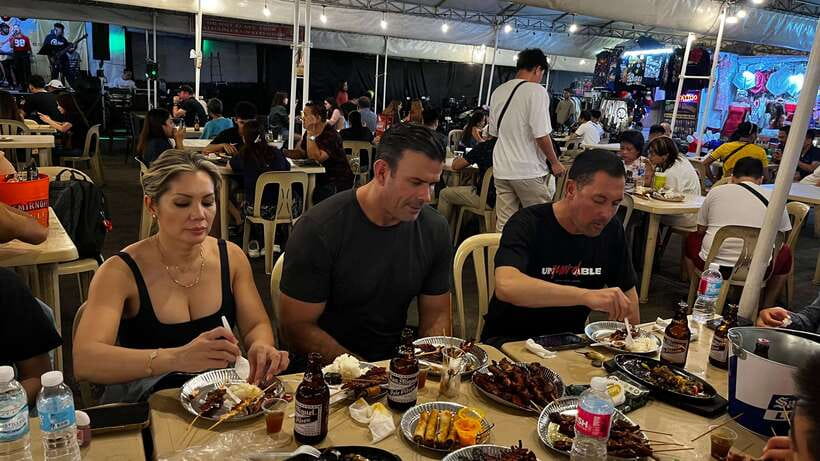 Makati Street food walking tour with Dinner - Who should book this experience?
