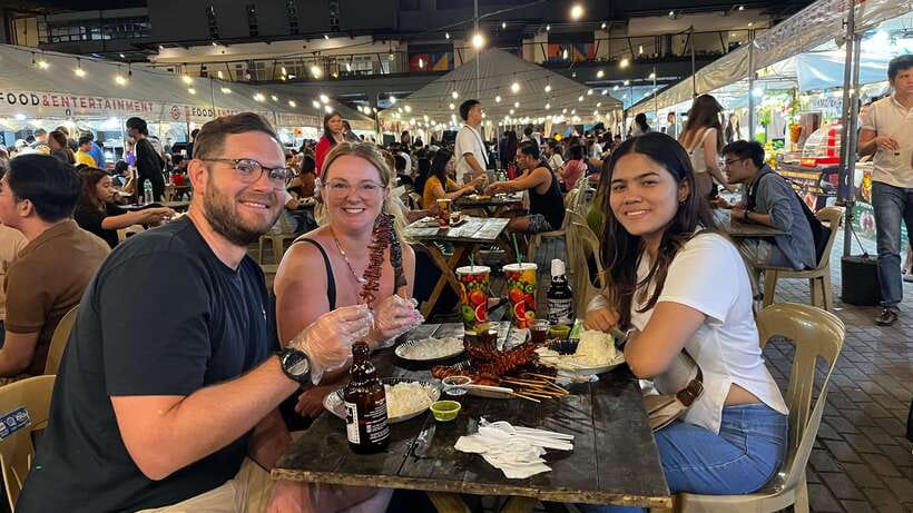 Makati Street food walking tour with Dinner - Starting with Filipino street food