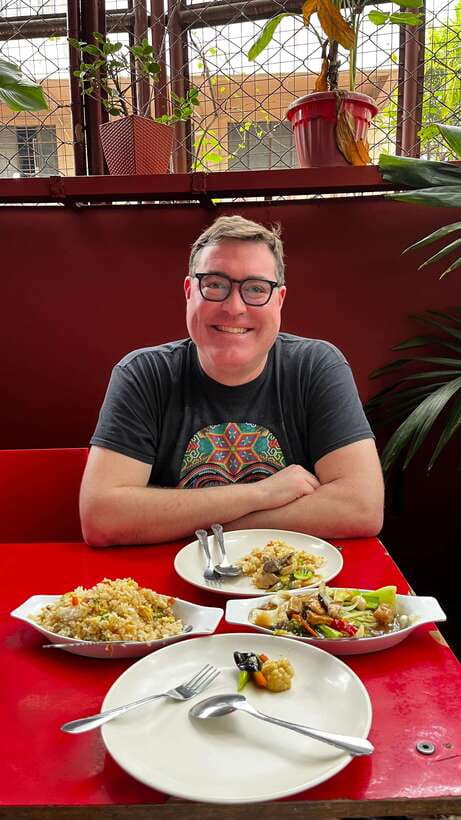 Manila Chinatown Food Tour with Local Guide - Who should book this Binondo food walk?
