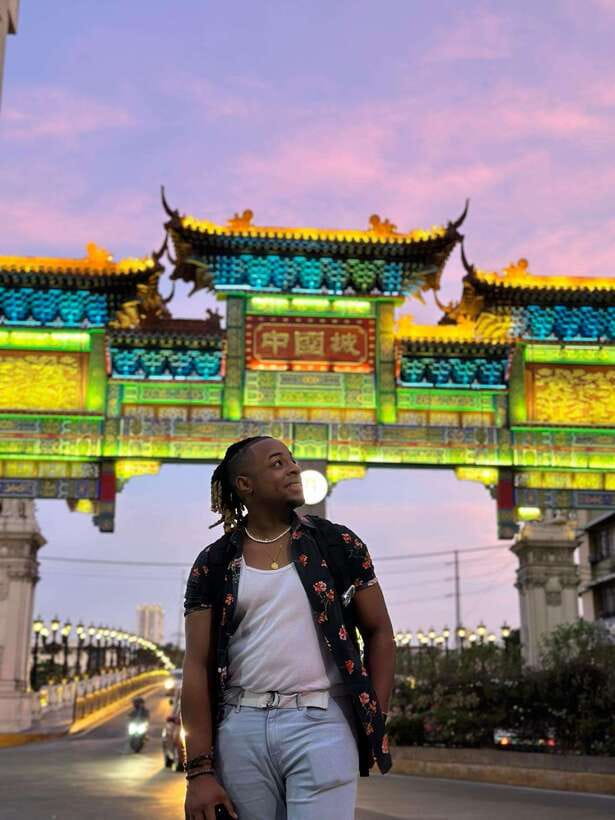Manila: Chinatown Nighttime Tour by Tuk-Tuk - Chinese temples and old Manila after sunset