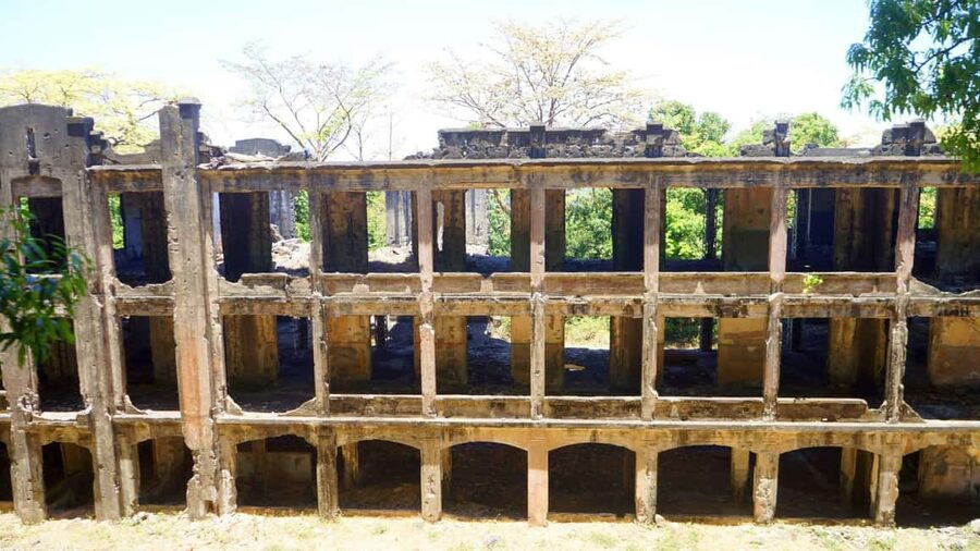 Manila: Corregidor Island Guided Tour w/Hotel Pick up & Drop - Malinta Tunnel and the wartime core