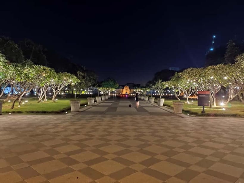 Manila: Enchanting Night Tour of Manila's Historic Landmarks - Manila Cathedral at 7:00pm