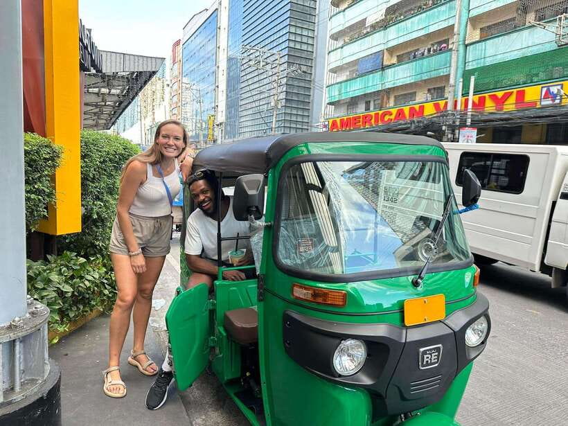 Manila: Guided Tuk Tuk Ride - Divisoria markets, shopping, and the wet market
