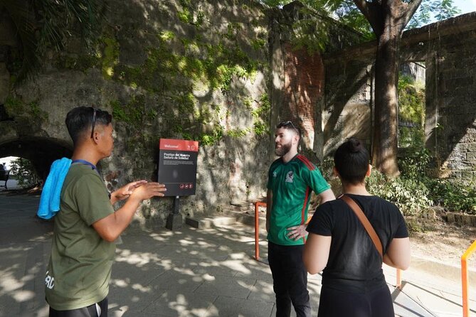 Manila: Intramuros, Chinatown, and Old Manila Half-Day Tour - Riding jeepneys, tricycles, and tuk-tuks