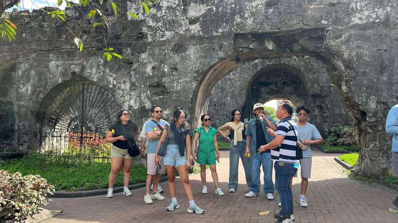 Manila: Intramuros Walking Tour. - Casa Manila and the home life behind the grand story