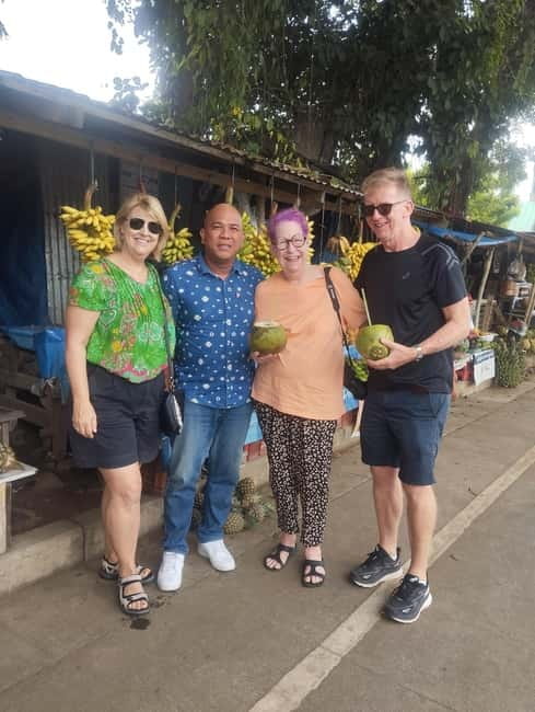 Manila: Private Tagaytay Highlands and Taal Volcano Tour - Woodcraft, fruit stands, and local treats